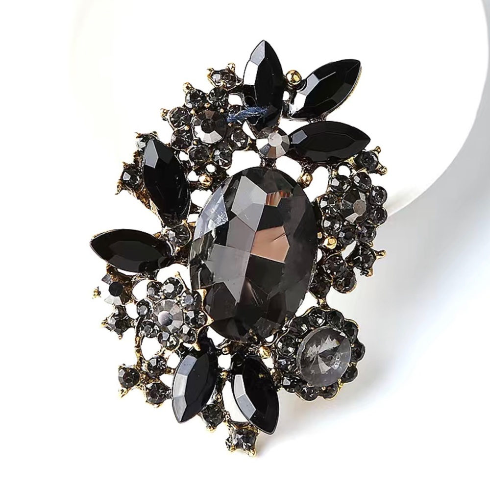 🖤NEW🖤 Vintage Style Black, Dark Smokey Grey Rhinestone Brooch Pendant